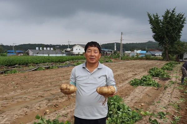 춘천 얌빈농장 박병준 대표(사진=신초롱 기자)