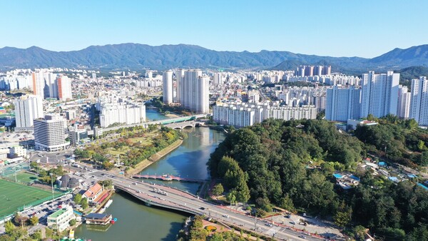 최근 신축 브랜드 아파트들이 잇따라 들어서며 정주여건이 개선되고 있는 춘천 강남동 일대.(사진=MS투데이 DB)