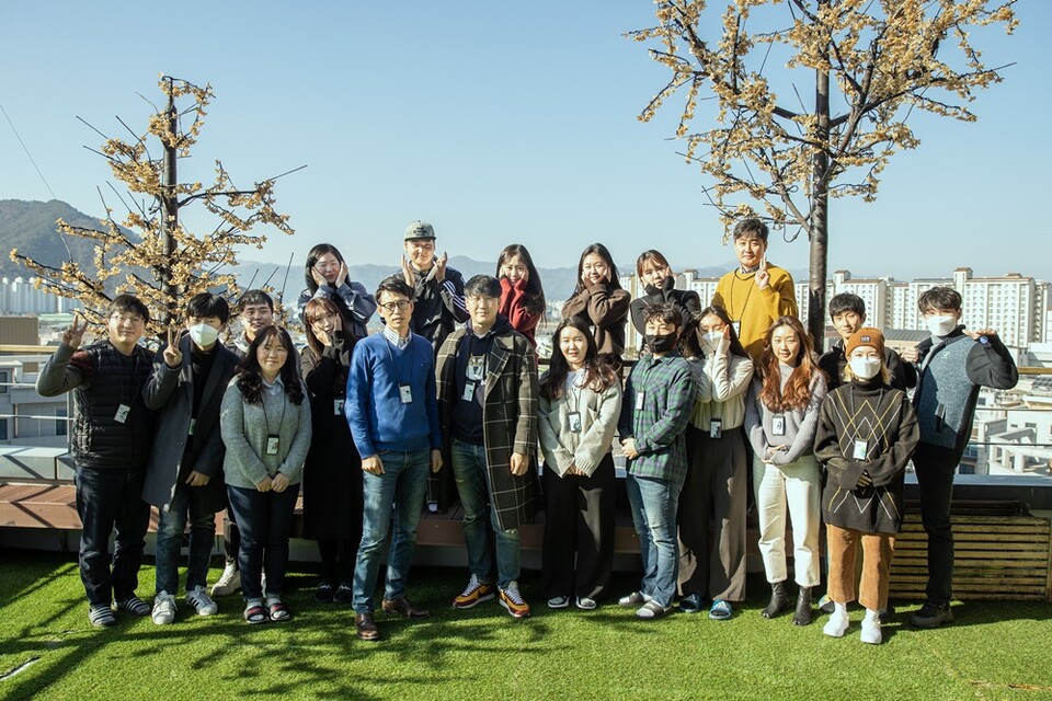 '임팩시스' 임직원 단체사진