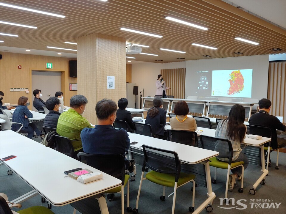 29일 춘천사회혁신센터에서 열린 지역순환 경제효과 분석결과 공유회. (사진=권소담 기자)