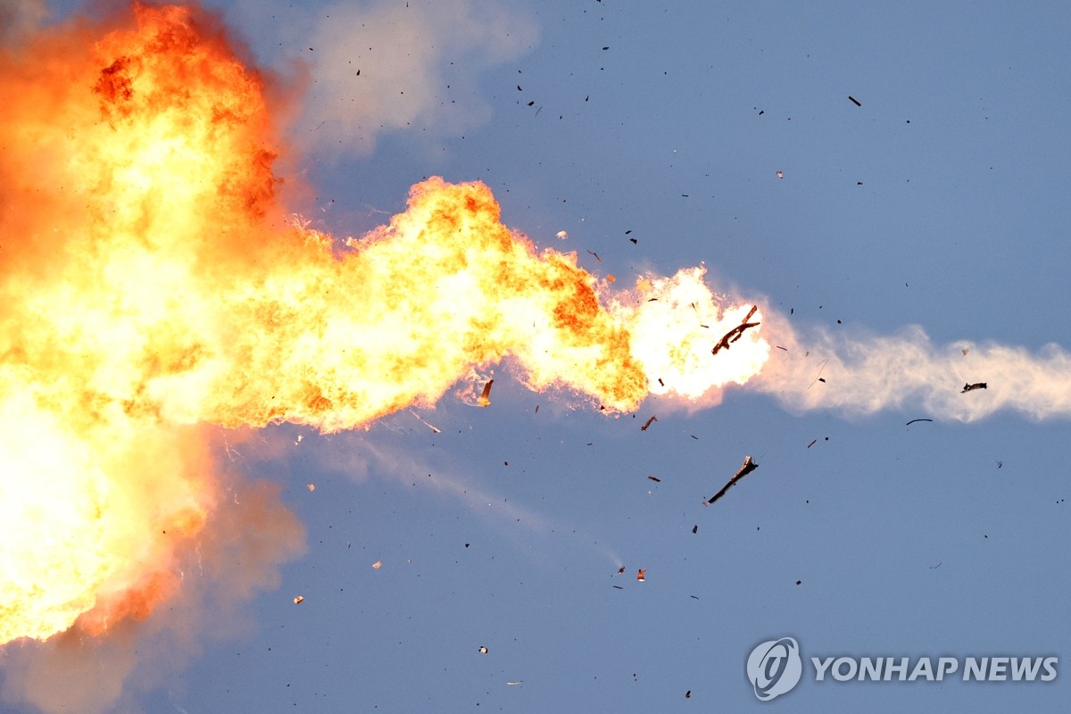 이스라엘 국경 상공서 요격되는 헤즈볼라 무인기 (사진=연합뉴스)