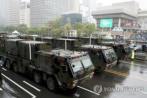 건군 75주년 국군의날 시가행진이 열린 지난해 9월 26일 서울 광화문 광장 일대에서 지대지미사일 현무가 이동하고 있다. (사진=대통령실통신사진기자단)